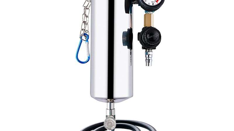 Аппарат для очистки топливной системы автомобиля