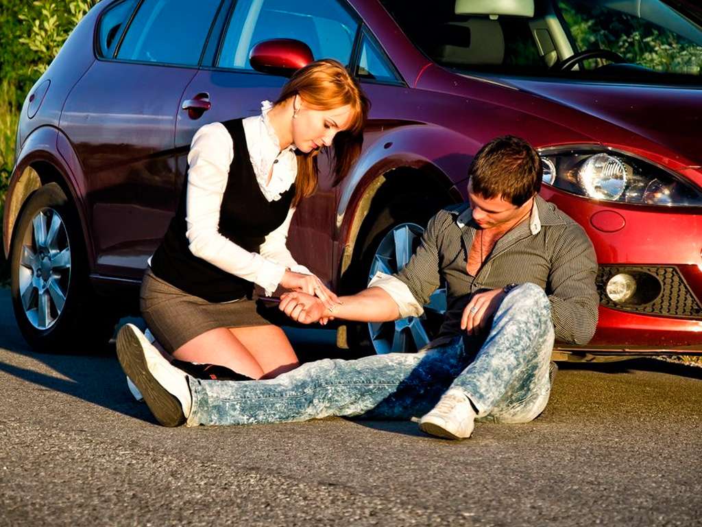 в каких случаях пострадавшего извлекают из салона автомобиля ответ